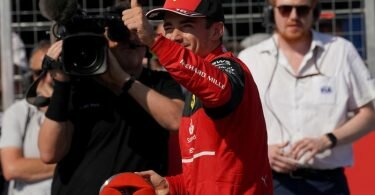 Freut sich über die Pole Position beim Grand Prix von Frankreich: Charles Leclerc vom Team Ferrari. Foto: Hasan Bratic/dpa