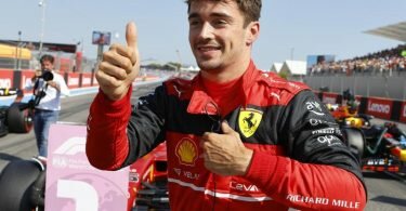 Gute Ausgangslage für das Rennen: Ferrari-Pilot Charles Leclerc hat sich für den Großen Preis von Frankreich die Pole Position gesichert. Foto: Eric Gaillard/Pool Reuters via AP/dpa