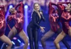 Sexy Auftritt von Helene Fischer nach ihrer Babypause. Foto: Jan Woitas/dpa
