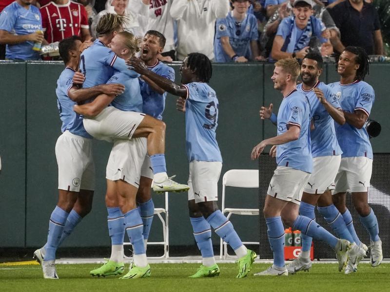 Manchester City gewann durch einen Treffer von Erling Haaland (3.v.l.). Foto: Morry Gash/AP/dpa