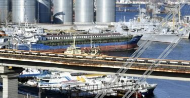 Blick auf Getreidesilos im Hafen von Odessa im November 2016. Foto: Jussi Nukari/Lehtikuva/dpa