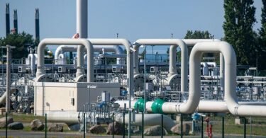 Rohrsysteme in der Gasempfangsstation der Ostseepipeline Nord Stream 1. Foto: Stefan Sauer/dpa