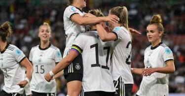 Torjubel der deutschen Fußballerinnen. Foto: Sebastian Gollnow/dpa