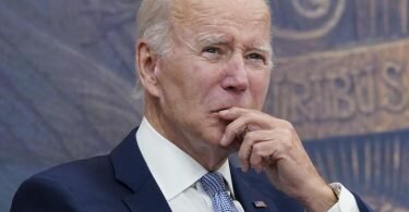 US-Präsident Joe Biden ist wenige Tage nach seiner Corona-Infektion erneut positiv auf das Virus getestet worden. Foto: Susan Walsh/AP/dpa