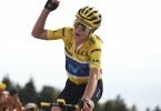 Annemiek van Vleuten machte das Double aus Giro- und Tour-Sieg perfekt. Foto: Jeff Pachoud/AFP/dpa