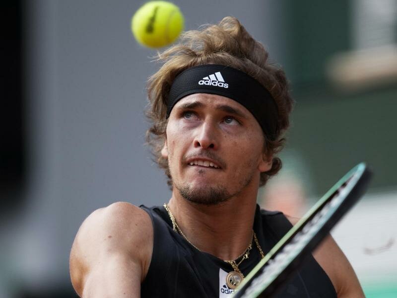 Ist mit Blick auf sein Comeback zurückhaltend: Alexander Zverev. Foto: Christophe Ena/AP/dpa