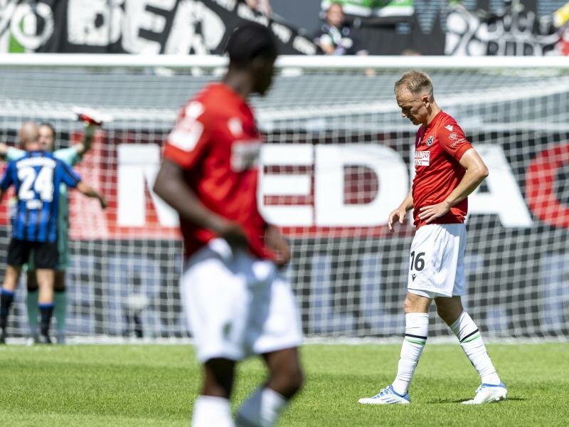 Hannover 96 wartet weiter auf den ersten Saisonsieg. Foto: David Inderlied/dpa