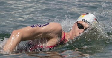Sorgt sich als Freiwasserschwimmer kaum über seine geringe Erfahrung mit Freiluftbecken: Florian Wellbrock. Foto: Attila Volgyi/XinHua/dpa