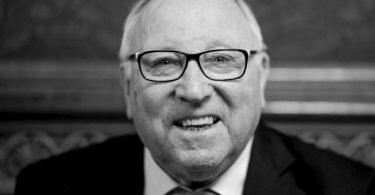 Auch Bundeskanzler Olaf Scholz wird bei der Trauerfeier für Fußballlegende Uwe Seeler erwartet. Foto: Axel Heimken/dpa