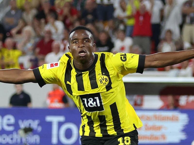 Dortmunder Matchwinner in Freiburg: Youssoufa Moukoko. Foto: Tom Weller/dpa