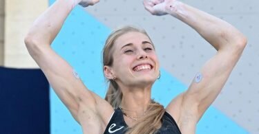 Hannah Meul gewinnt Silber im Bouldern. Foto: Angelika Warmuth/dpa