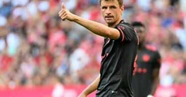 Bayerns Thomas Müller erzielte das zweite Tor für sein Team. Foto: Sven Hoppe/dpa