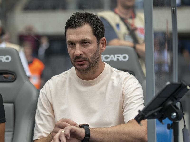 Muss mit Hertha BSC in Gladbach antreten: Trainer Sandro Schwarz. Foto: Christophe Gateau/dpa