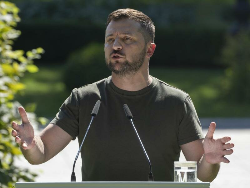 Der ukrainische Präsident Wolodymyr Selenskyj spricht im Zusammenhang mit Nord Stream 2 von «absurden Äußerungen» in Deutschland. Foto: Efrem Lukatsky/AP/dpa