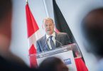 Bundeskanzler Olaf Scholz während einer Rede beim deutsch-kanadischen Wirtschaftsforum in Toronto. Foto: Kay Nietfeld/dpa