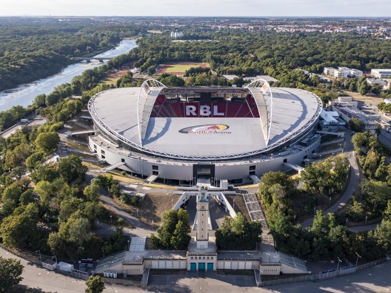 Blick auf die Red Bull Arena Leipzig. Foto: Jan Woitas/dpa