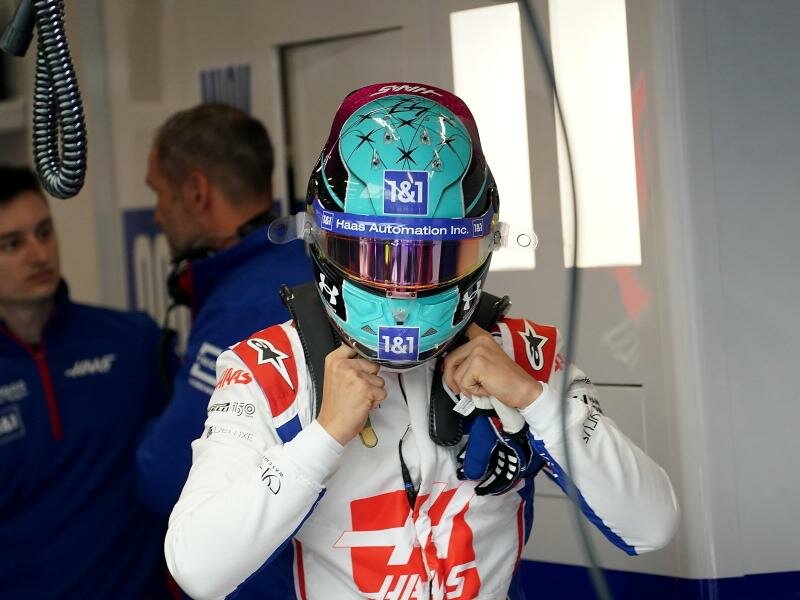 Haas-Pilot Mick Schumacher ist Zögling der Ferrari-Akademie. Foto: Hasan Bratic/dpa