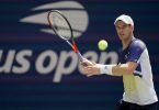 Steht in Runde drei der US Open: Andy Murray in Aktion. Foto: Julia Nikhinson/AP/dpa