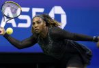 Serena Williams zieht bei den US Open in die dritte Runde ein. Foto: Seth Wenig/AP/dpa