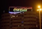 Leuchtreklamen und beleuchtete Werbetafeln müssen von 22 Uhr abends bis 16 Uhr am Folgetag abgeschaltet werden. Foto: Annette Riedl/dpa
