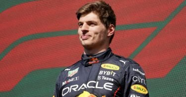 Ist vor seinem Formel-1-Heimspiel in Zandvoort zum Offizier des Ordens von Oranien-Nassau ernannt worden: Max Verstappen. Foto: Hasan Bratic/dpa
