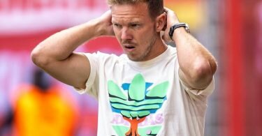 Bayern-Trainer Julian Nagelsmann war nach dem 1:1 in Berlin genervt. Foto: Andreas Gora/dpa