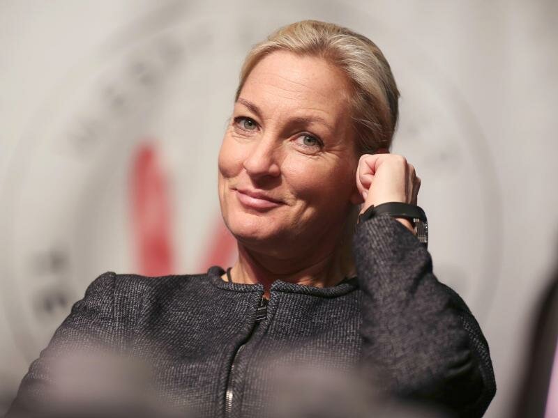 Bundestrainerin Barbara Rittner freut sich auf das Duell zwischen Jule Niemeier und der Weltranglisten-Erste Iga Swiatek. Foto: Ina Fassbender/dpa