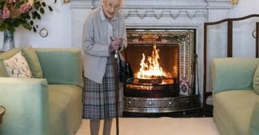 Königin Elizabeth II. auf Schloss Balmoral. Foto: Jane Barlow/Pool PA/AP/dpa