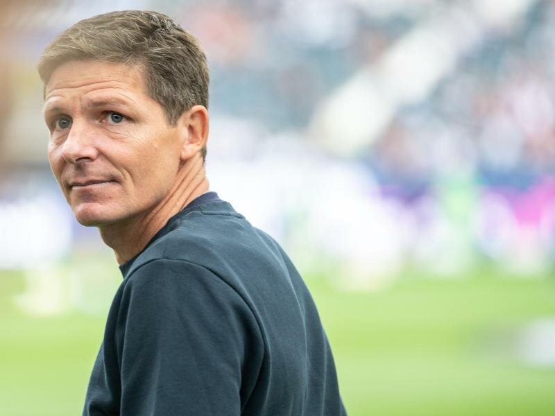 Der Cheftrainer des Fußball-Bundesligisten Eintracht Frankfurt: Oliver Glasner. Foto: Sebastian Gollnow/dpa