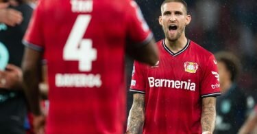Endlich ein Sieg: Bayer-Torschütze Robert Andrich feiert den Sieg gegen Atlético. Foto: Marius Becker/dpa