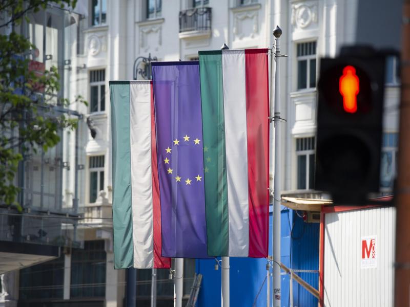 Die Europäische Kommission plant, Ungarn wegen Korruption und anderer Verstöße gegen den Rechtsstaat Zahlungen in Höhe von rund 7,5 Milliarden Euro zu kürzen. Foto: Aleksander Kalka/Zuma Press/dpa