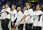 Das deutsche Davis-Cup-Team zieht als Gruppensieger ins Finalturnier ein. Foto: Frank Molter/dpa