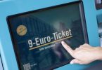 Drei Monate lang konnten Millionen Menschen mit dem 9-Euro-Ticket in Bussen und Regionalbahnen durch ganz Deutschland reisen. Foto: Boris Roessler/dpa