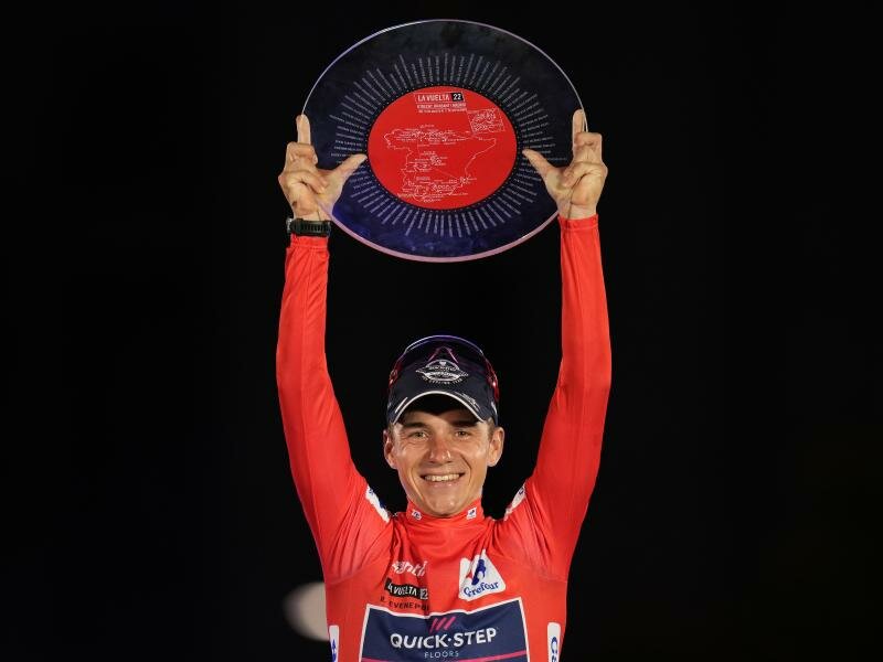 Remco Evenepoel gewann in diesem Jahr die Spanien-Rundfahrt. Foto: Manu Fernandez/AP/dpa
