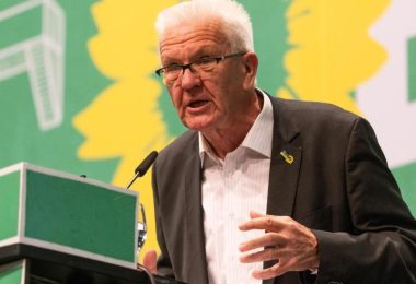 Winfried Kretschmann (Bündnis 90 / Die Grünen) warnte die Ampel-Koalition davor, den Ländern einen großen Teil der Kosten bei der Finanzierung der Entlastungspläne aufzuhalsen. Foto: Philipp von Ditfurth/dpa