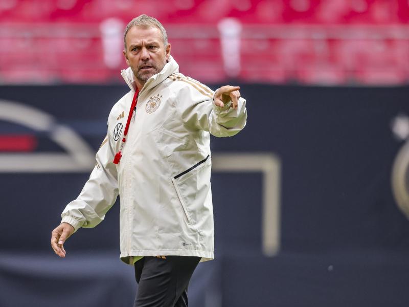 «Wir haben ein bisschen was gut zu machen», sagt Bundestrainer Hansi Flick vor der Partie gegen England. Foto: Jan Woitas/dpa